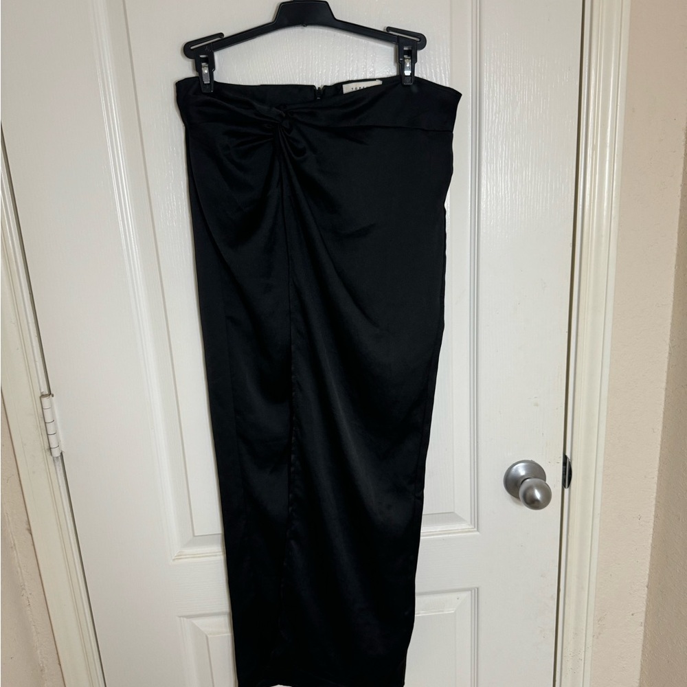 Top shop Faux Wrap Style Black skirt - 6 - NWOT